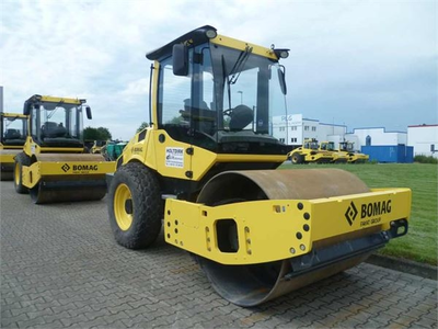 USED 2018 Bomag BW177D-5