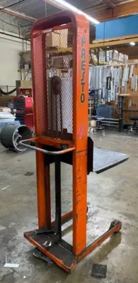 Presto _UNKNOWN_ Lift Trucks | Amiron Machinery (3)