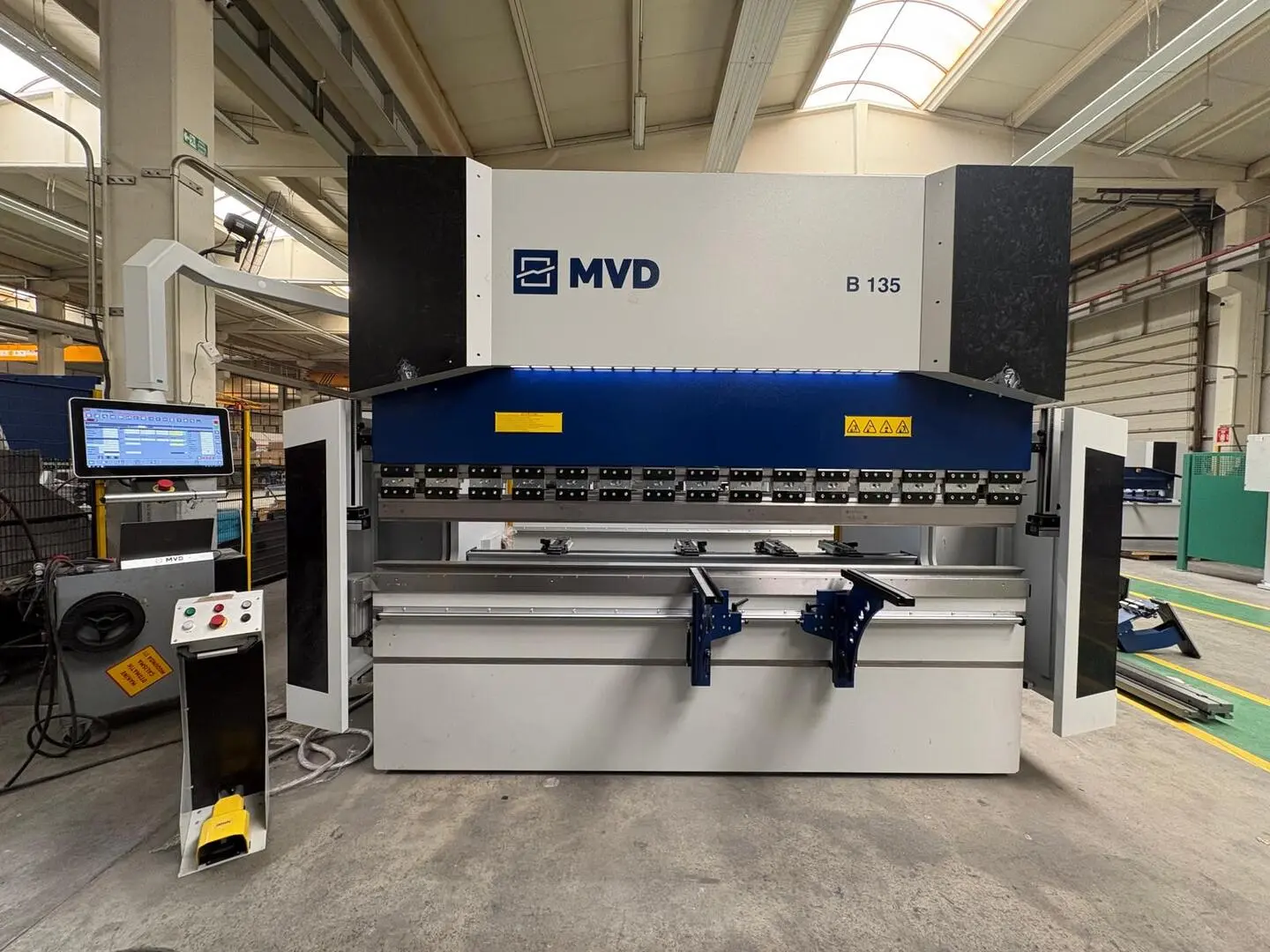 New | in-Stock 2026 MVD B135-3100 Press Brakes British Columbia CA | Lenmark #1424566
