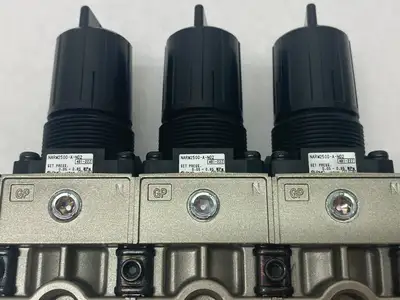 USED SMC MODULAR 3-REGULATOR MANIFOLD 1/4" NPT