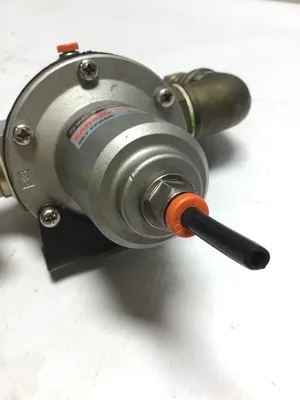 SMC EAR410 Air Regulator Relieving Set Press 0.5-8.5bar