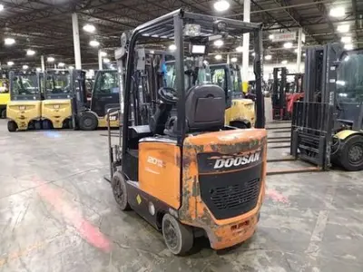USED 2020 DOOSAN BC20S-7