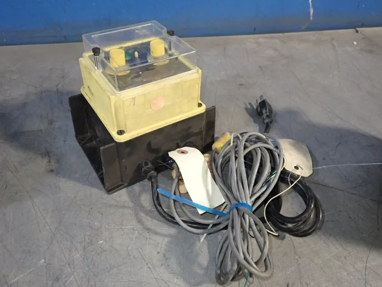 Used LMI MILTON ROY PUM2990113 Pumps Ohio US | HGR 24 #867356