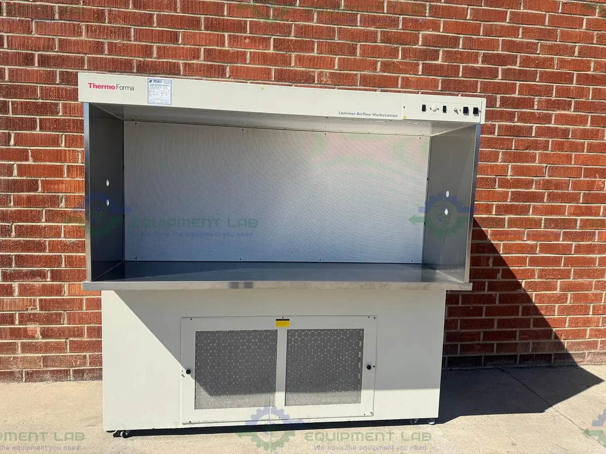 Used THERMO FORMA 1856 CLASS 100 HORIZONTAL LAMINAR FLOW CLEAN WORKSTATION 6 FT Fume Hoods California US | Equipment Lab #1388407