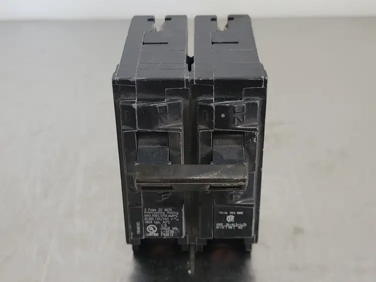 Used SIEMENS EQ9675 Switchgears British Columbia CA | Lenmark #241938