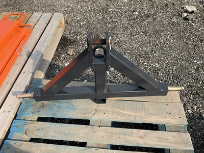 Used WOLVERINE TQH-26-02C TRAILER RECEIVER HITCH ADAPTER Miscellaneous Equipment Michigan US | Miedema Asset Management Group #1474605