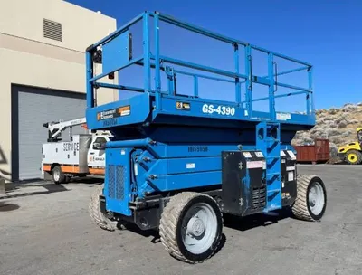 USED 2018 GENIE GS-4390