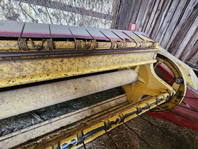 NEW HOLLAND 1465 Harvesting Equipment | Iron Listing (16)