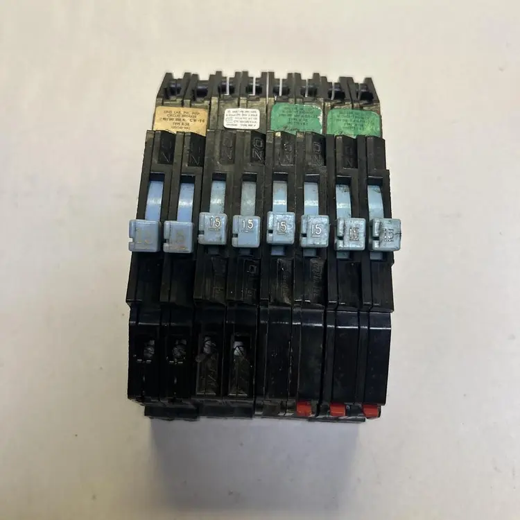 Used ZINSCO R38AL Circuit Breakers | Surplus Asset Holdings #1189398