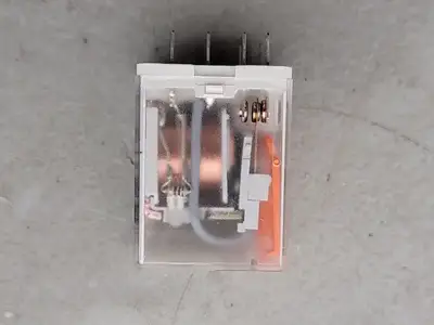 NEW PHOENIX CONTACT RIF-2-BPT/4X21