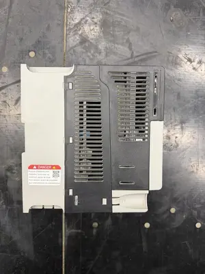 USED ALLEN-BRADLEY 25B-E6P6N104