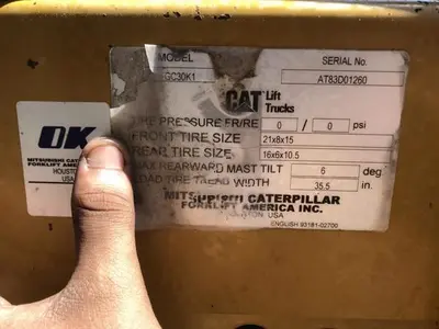 USED 2002 CAT GC30K