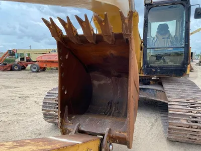 2005 Caterpillar 325CL