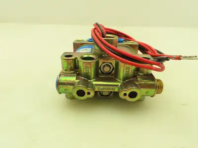 Honeywell Skinner V955LX17 Solenoid Valve 4-Way NC 24VAC 60 Hz 225 PSI 1/4" NPT