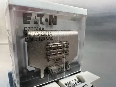 Eaton RELAY D7PF4AA COIL 120VAC, W/ RELAY SOCKET D7PAD 16A 300V (7.3.5)