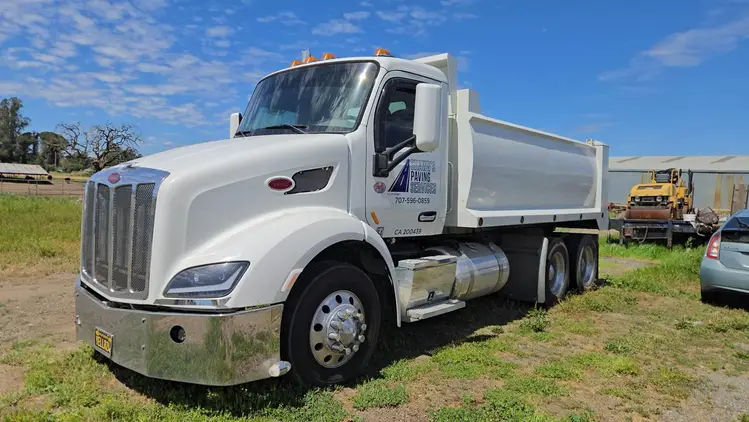Used 2015 PETERBILT 579 Tractors & Trailers California US | Ben Kaplan Equipment #1181263
