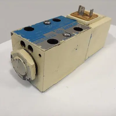 USED VICKERS DG4V32AMUHL760