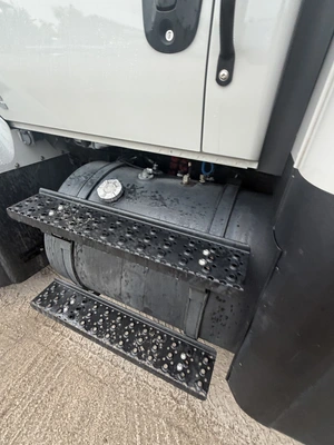 Used 2021 INTERNATIONAL SHOWHAULER CUSTOM 4X4 Campers, Caravans, Motorhomes Michigan US | Miedema Asset Management Group #1580270