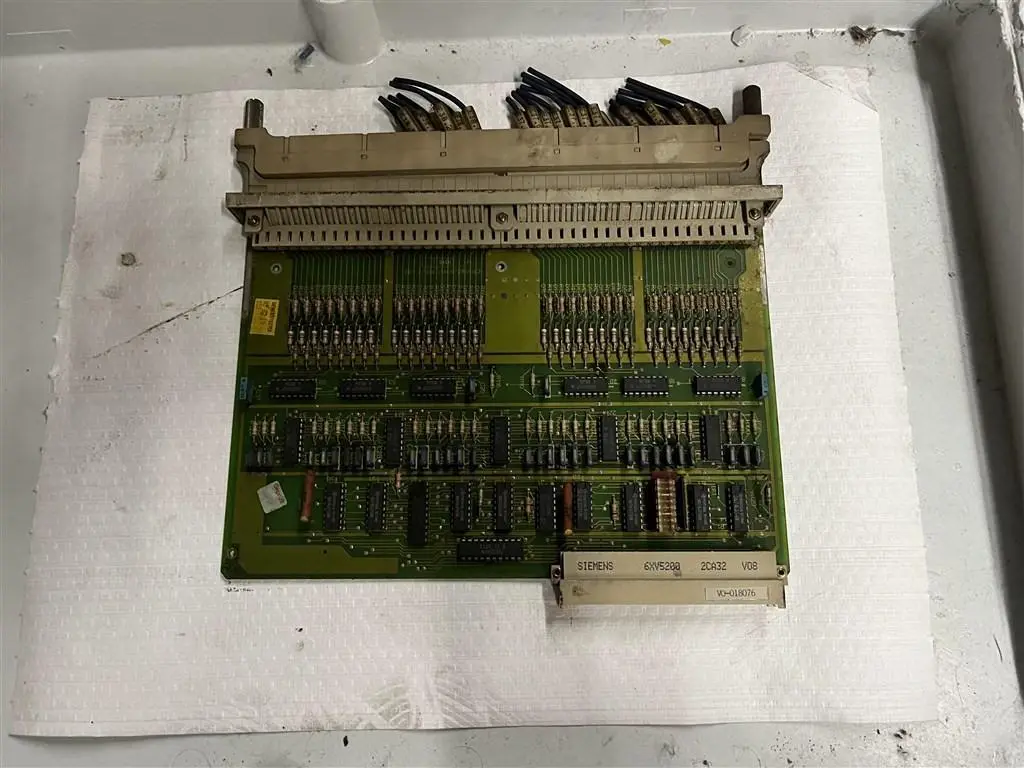 USED SIEMENS 6ES5420-3BA11 SIMATIC DIGITAL INPUT MODULE; 6XV520