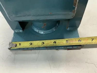 USED METAL FABRICATOR NO MODEL / NO TAG