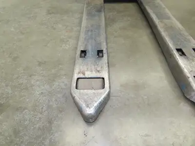Toyota 8HBW23 Electric Walkie Pallet Jack 4500 lb 45" Forks 8.5" Lift 24V 1590H