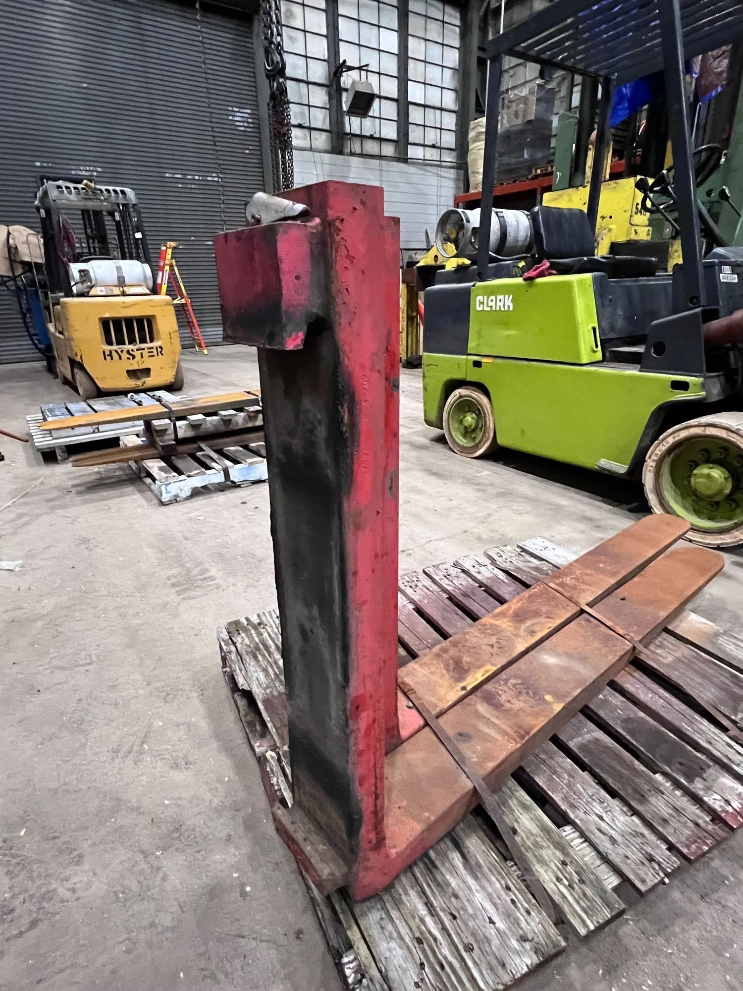 USED FORKLIFT 60" Forks