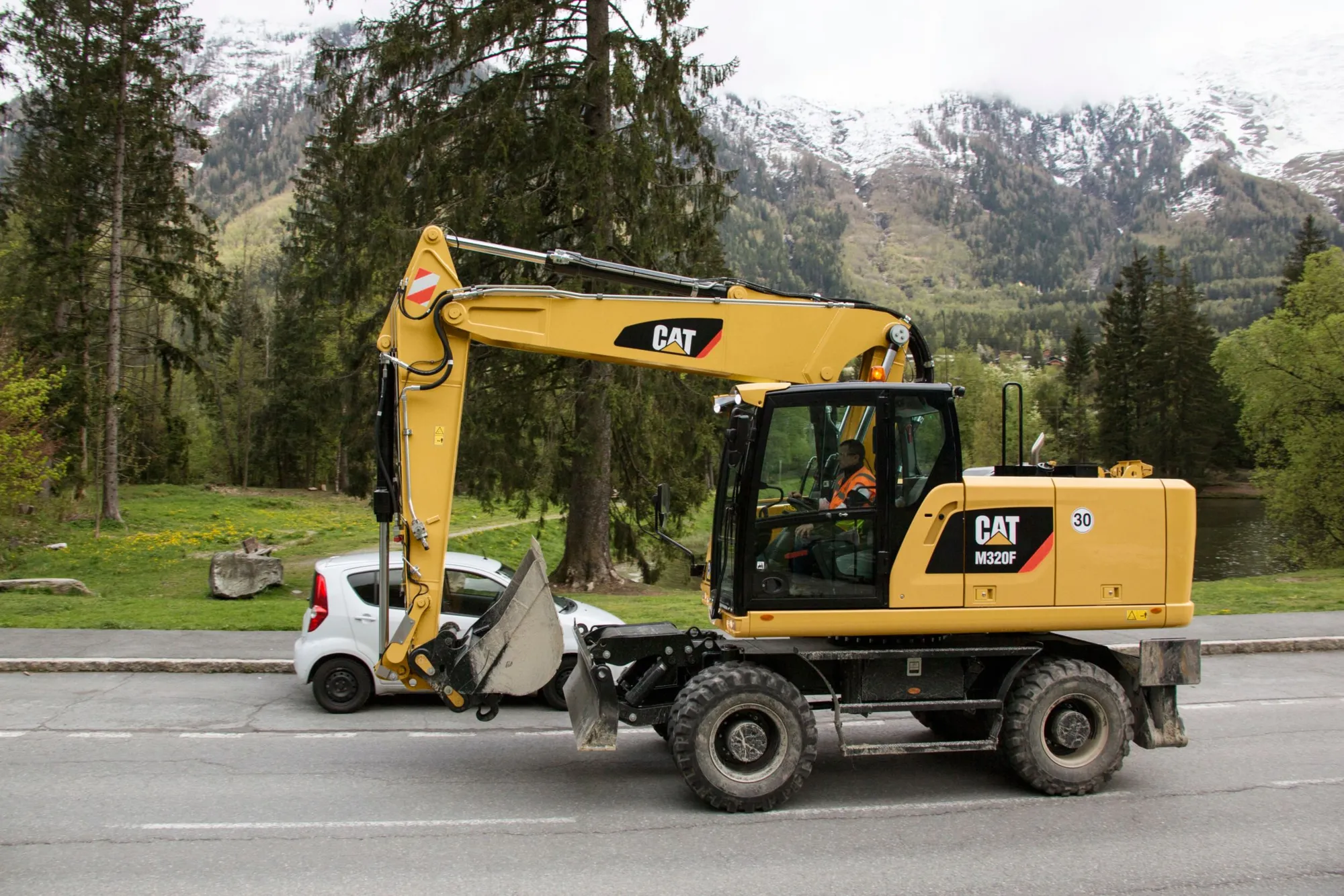 USED 2021 Caterpillar M320F