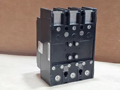Used SCHNEIDER QBL32200 Switchgears British Columbia CA | Lenmark #1438222