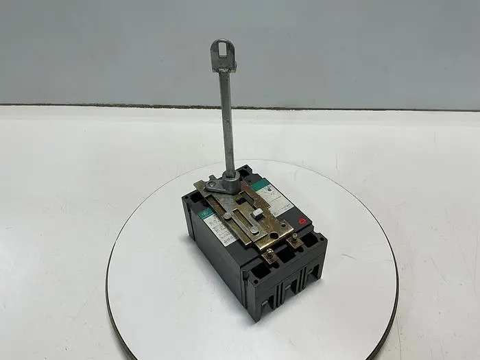 Used GENERAL ELECTRIC TED136100 Circuit Breakers Michigan US | Ideal Machinery #693706