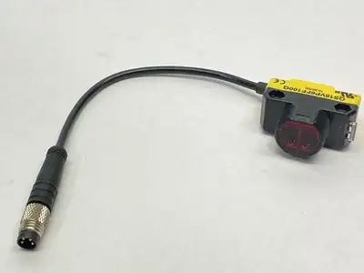 USED BANNER ENGINEERING PHOTOELECTRIC SENSOR MALE M8 4-PIN 71885