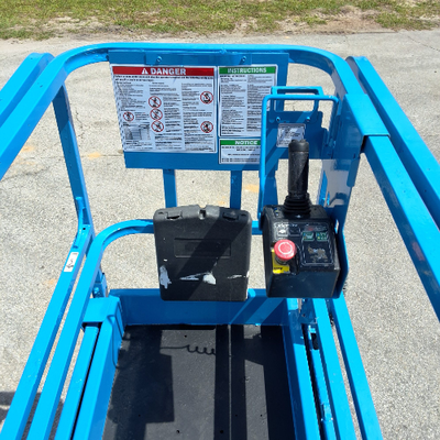 USED 2015 Genie GS-1930