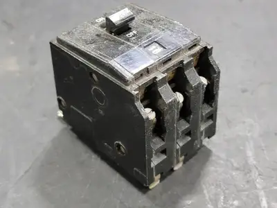 USED SQUARE D QO320
