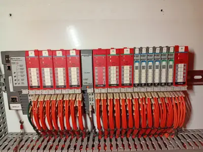 800A Motor Control Center MCC, 575V, 800A Bus, Form 4A, IP42 Enclosure