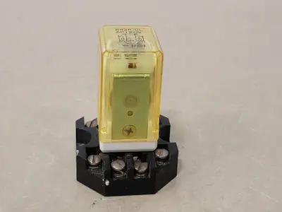 NEW IDEC RR2P-U