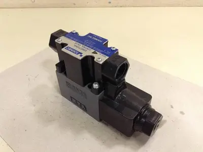 USED TOKIMEC DG4V-3-2A-M-P2-T-7-P10-54