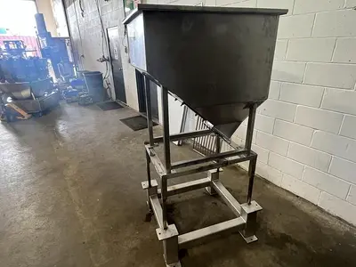 9 CF Stainless Steel Hopper Tote