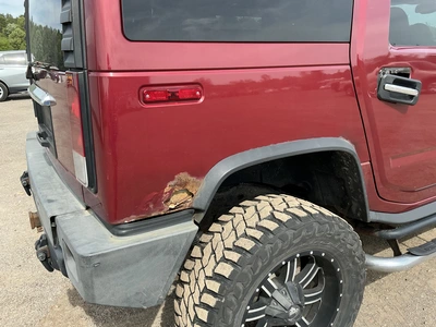 USED 2005 HUMMER H2