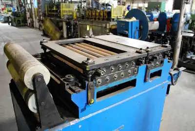 24″ MICHIGAN ROLL FORM 16-Roll Stock Straightener
