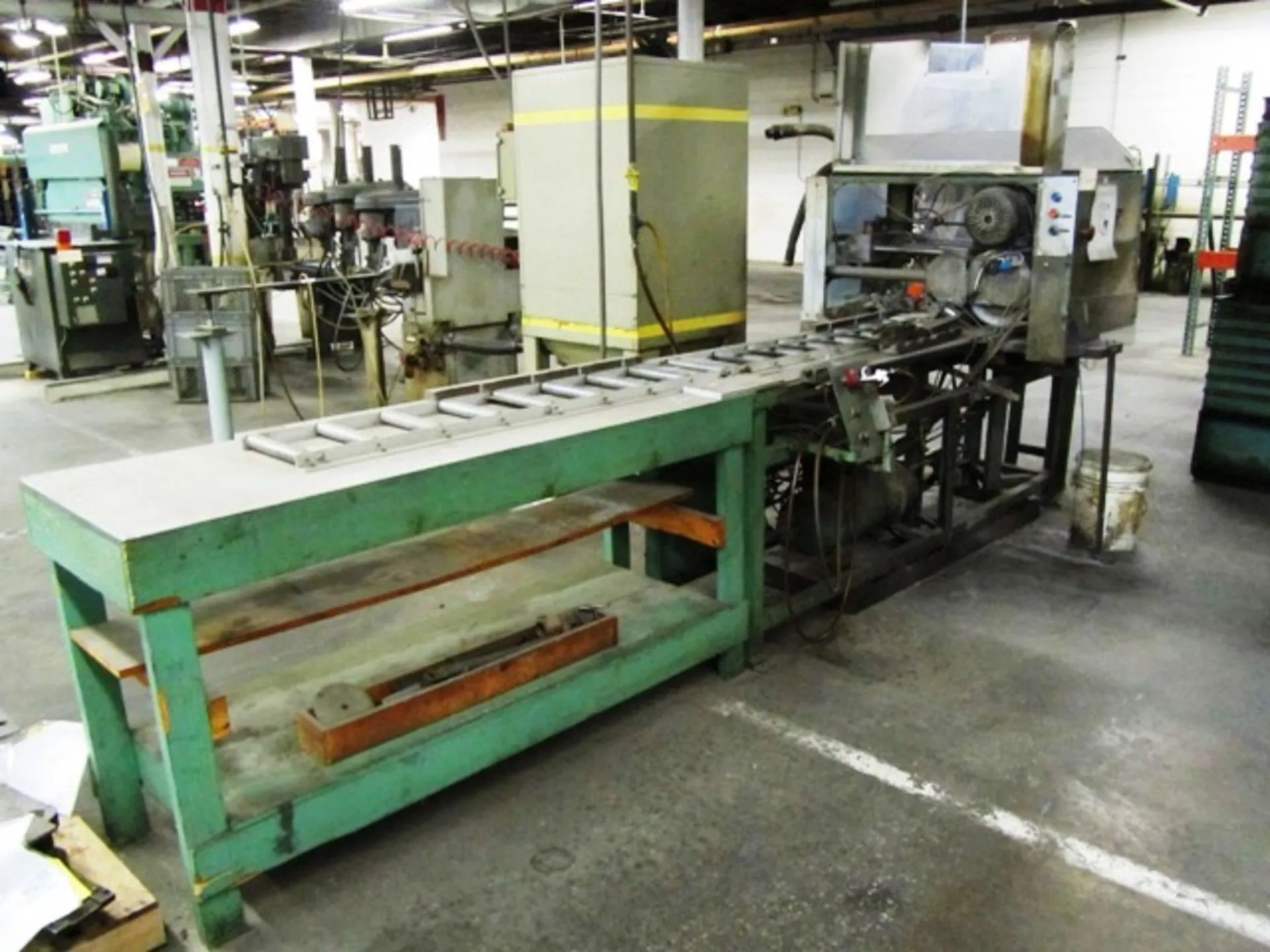 16" 5 HP CROSS-FEEDING HEAD TABLE-MOUNTED CUT-OFF SAW w/PNEUMATIC HEAD FEED - PNEUMATIC CLAMPING - 113" LONG TABLE