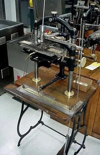 2057 Antique Frank B Grover Co/New York 2 Dimensional Engraving Machine