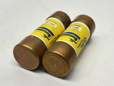 DFJ-30 | Cooper Bussmann  Drive Fuse 30A 450VDC 600VAC LOT OF 2 - Used