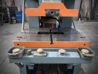 USED 1970 MINSTER MINSTER 6 PRESS