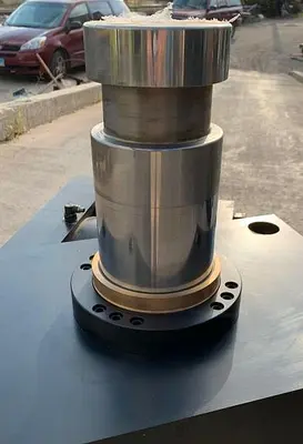 NEW YATES AMERICAN T1702