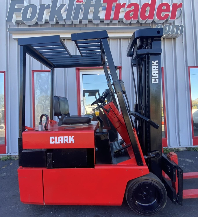 Used CLARK TM17 Misc Forklifts Wisconsin US | Forklifttrader.com #567109