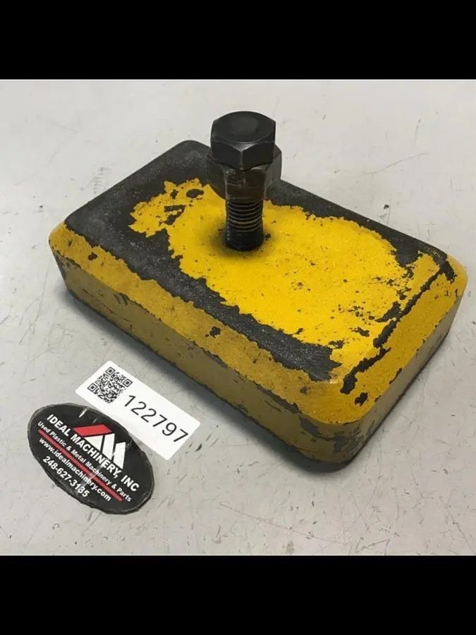 USED METAL FABRICATOR LEVELING PAD