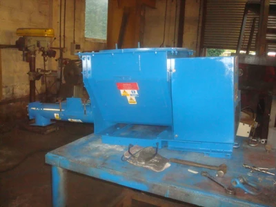 S/S Chronos Richardson screw feeder 100mm dia x 1000 mm long