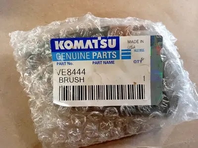 NEW KOMATSU VE8444