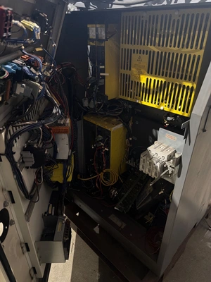 USED 2011 FANUC R-2000IB/210F + R30IB