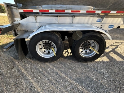 Used 2017 WALKER MILK TANKER TRAILER Liquid Supply Trailers Michigan US | Miedema Asset Management Group #1709464