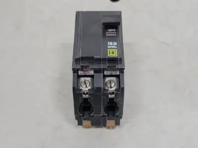 NEW SQUARE D QOB270